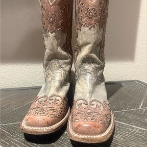 Corral Handcrafted Western Boots Women’s 7.5 Square Toe